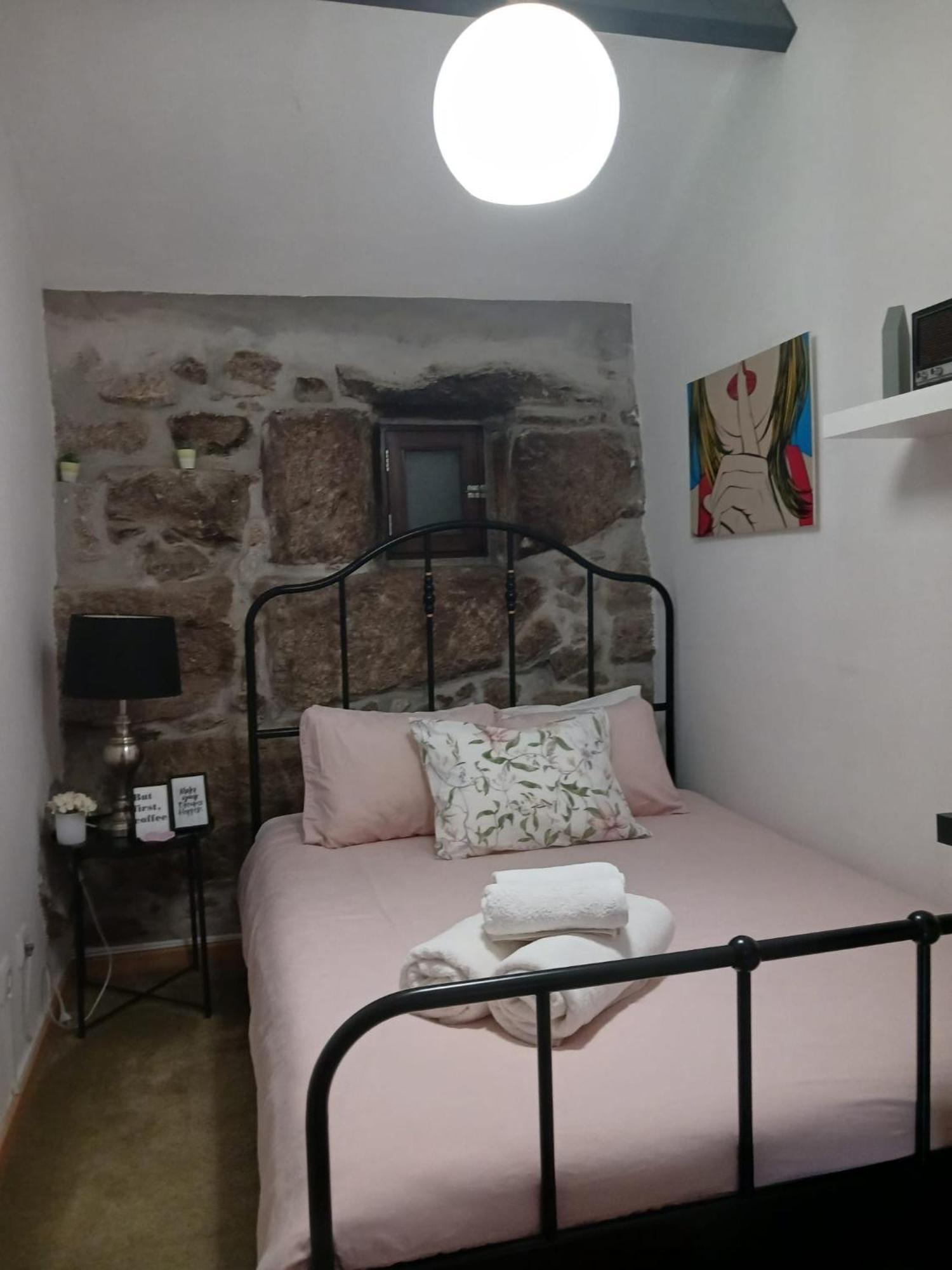 Pequena Casa Rustica Com Piscina Villa Penafiel Ngoại thất bức ảnh